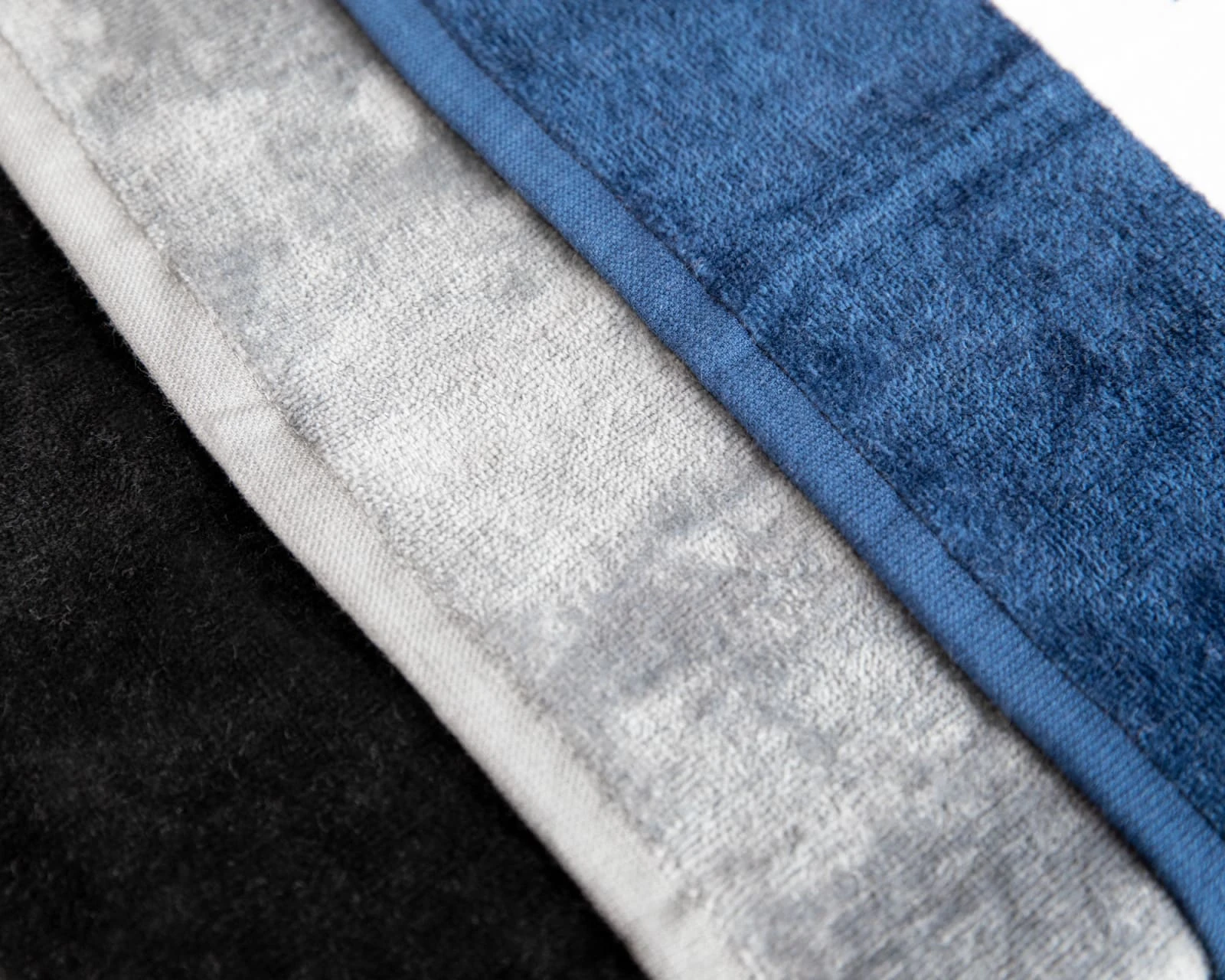 Rogue Fitness Rogue Gym Towel 5 Rogue Fitness Rogue Gym Towel - Image 3