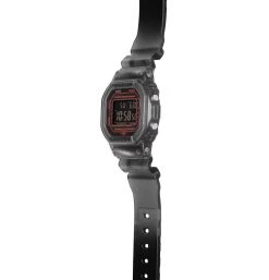 Casio G-Shock DWB5600G-1 -Rogue Fitness shop GS0003 WEB2 dcz4ku
